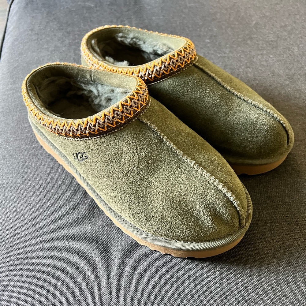 Ugg Tasman Slippers Women’s Size 7 Olive